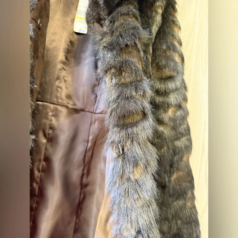 Laundry by Shelli Segal Faux Fur Brown Hooded Winter Coat Size M NWT